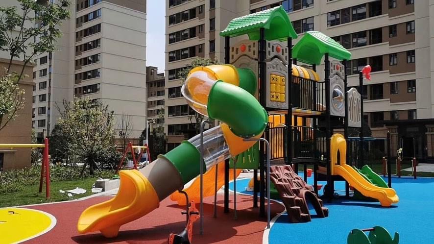 игровое оборудование для детей на открытом воздухе